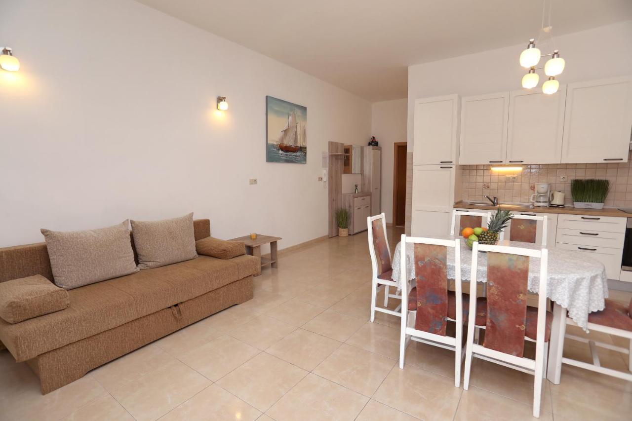 Vila Kuzmanic Trogir Exterior photo