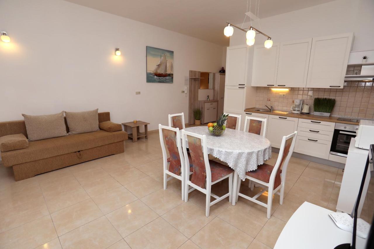 Vila Kuzmanic Trogir Exterior photo