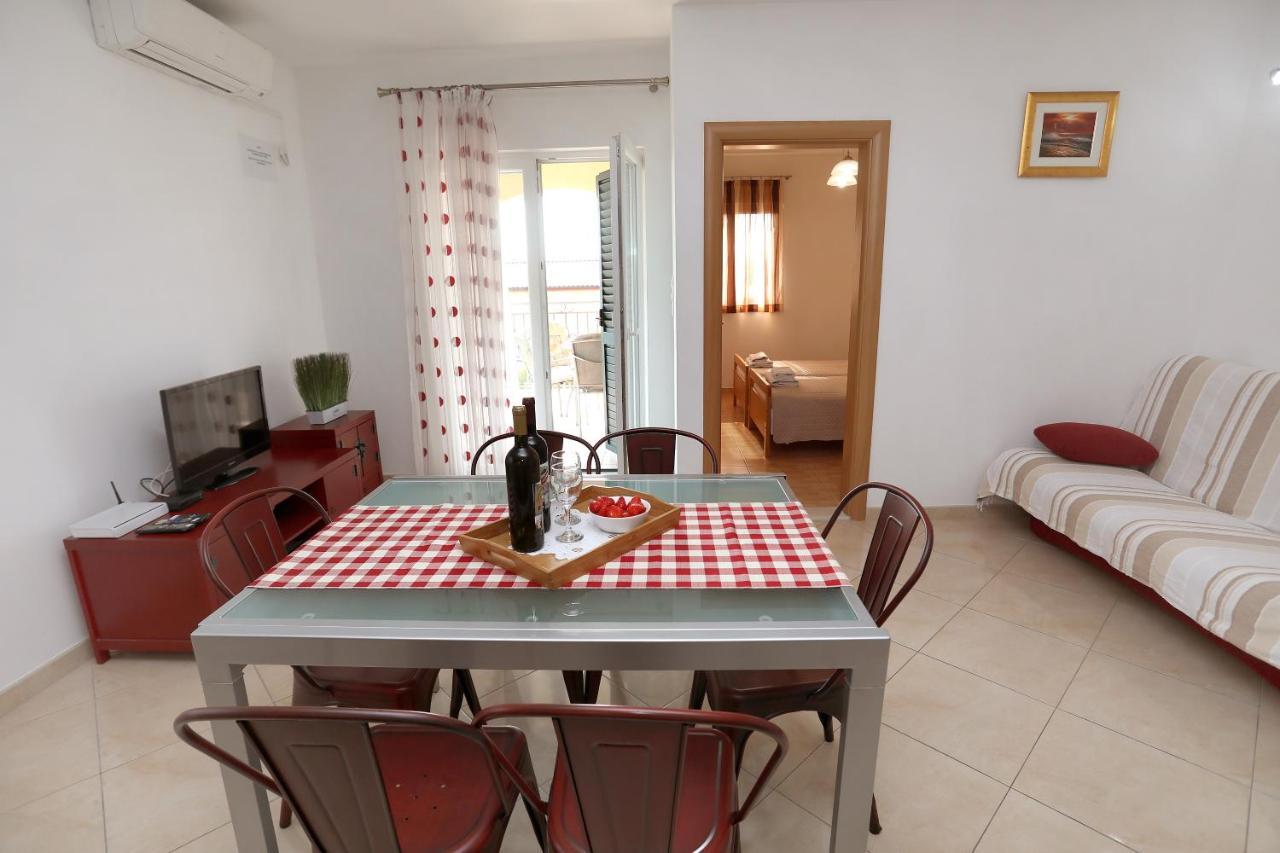Vila Kuzmanic Trogir Exterior photo