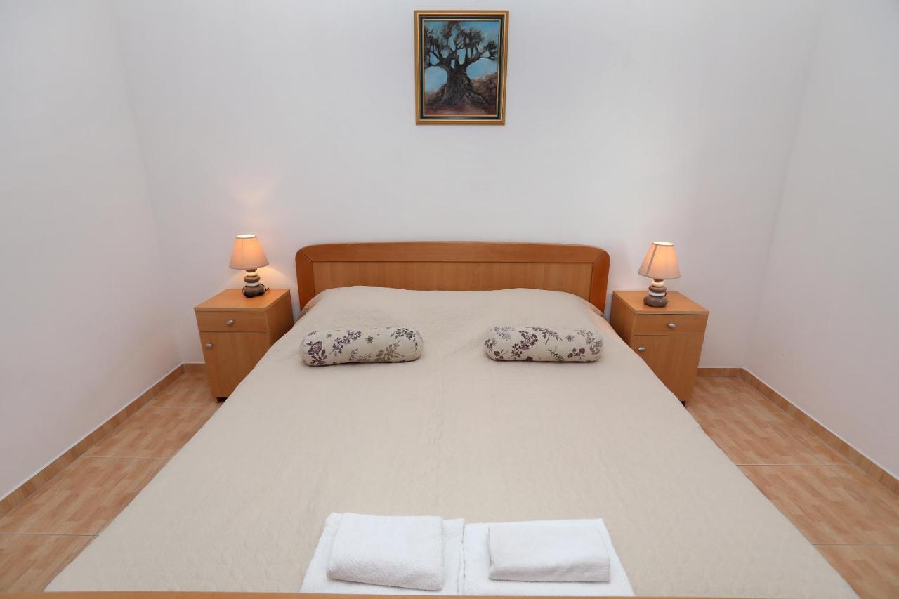 Vila Kuzmanic Trogir Exterior photo
